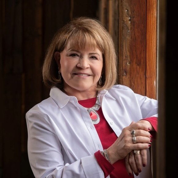 Meet your Posher, Karen - Picture 1 of 1